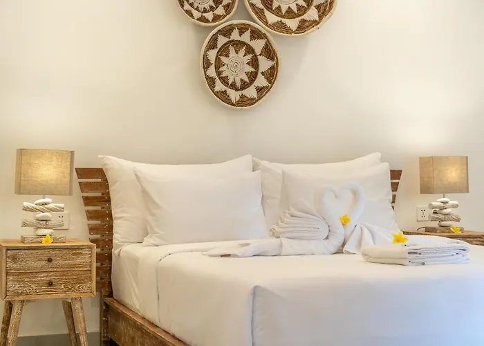 Tropical Senang Villa *