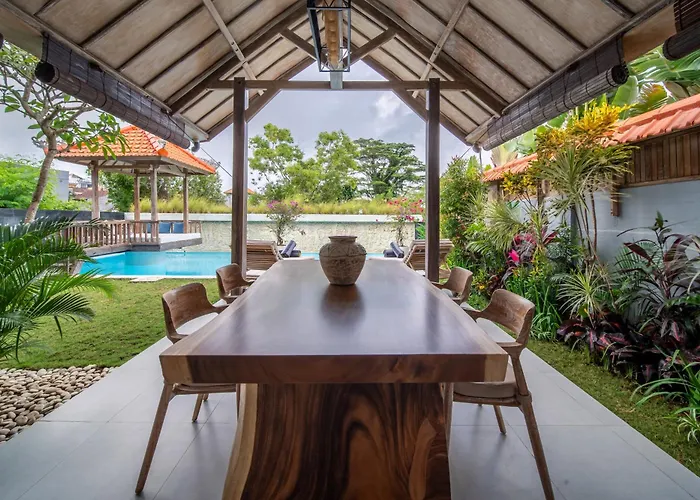 Tropical Senang Uluwatu